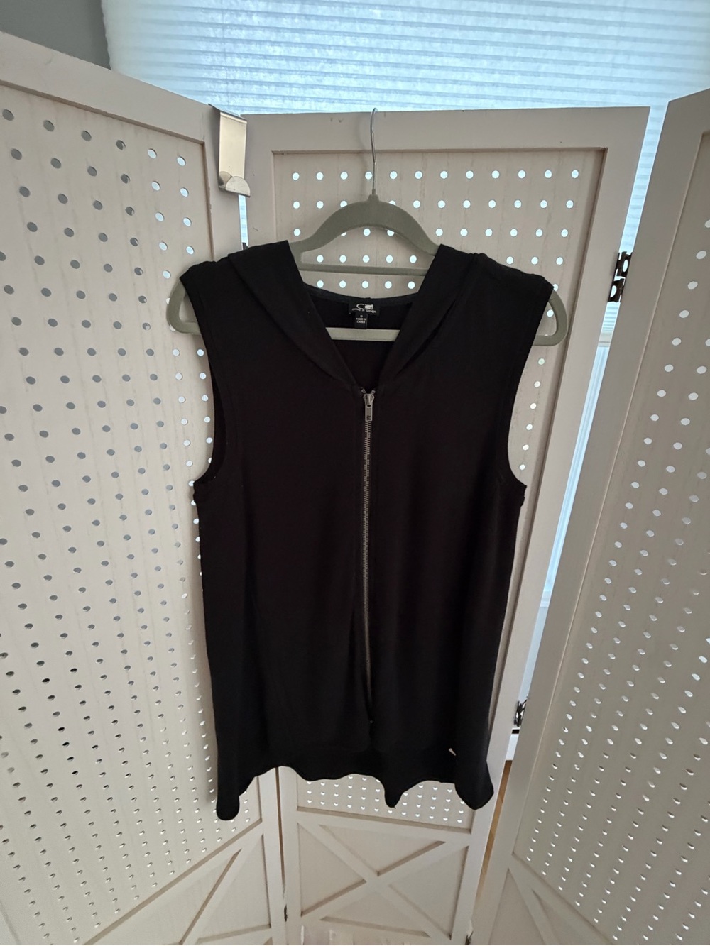 Cable & Gauge Black Sleeveless Zip Hoodie